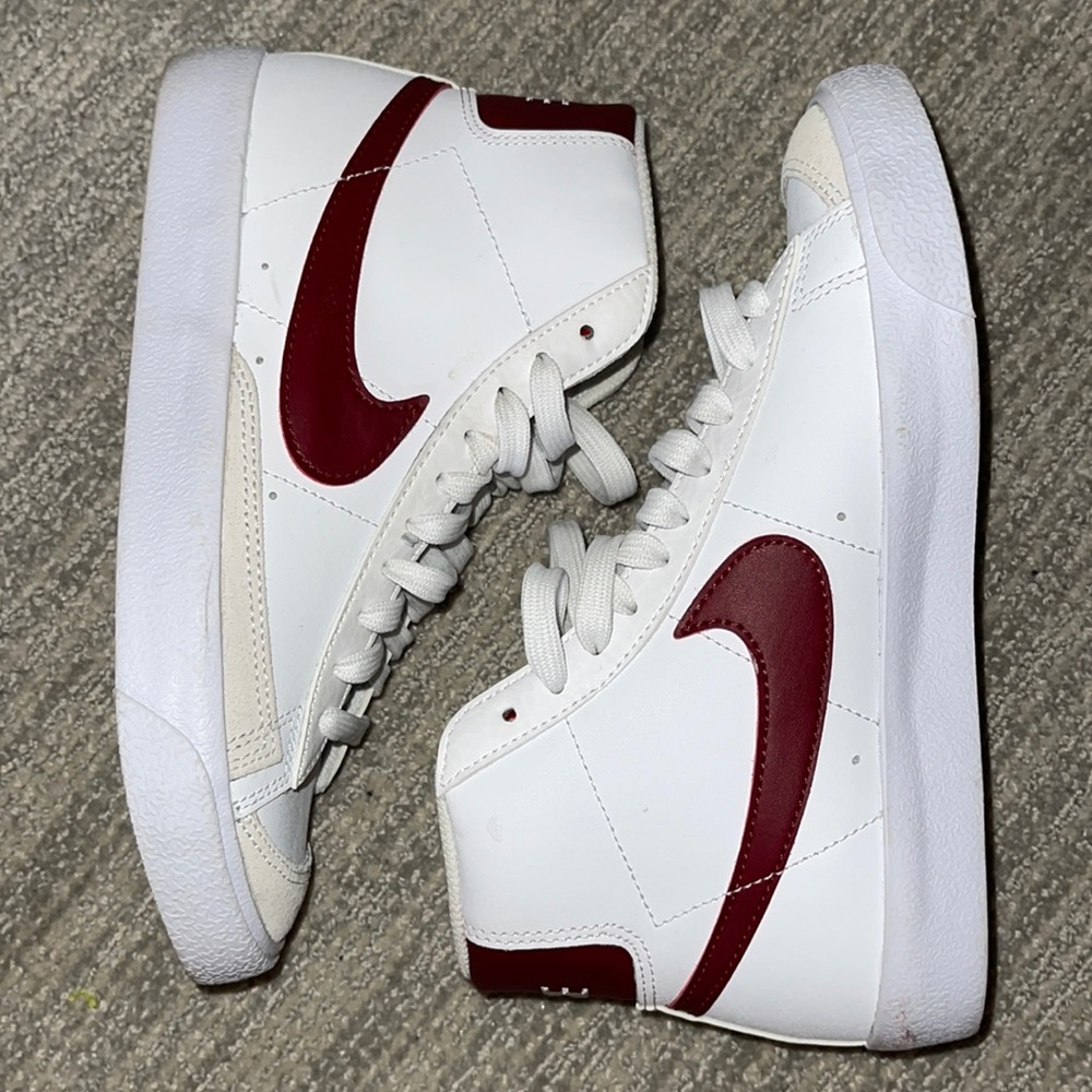 Worn once, cute nike blazers. Maroon/White